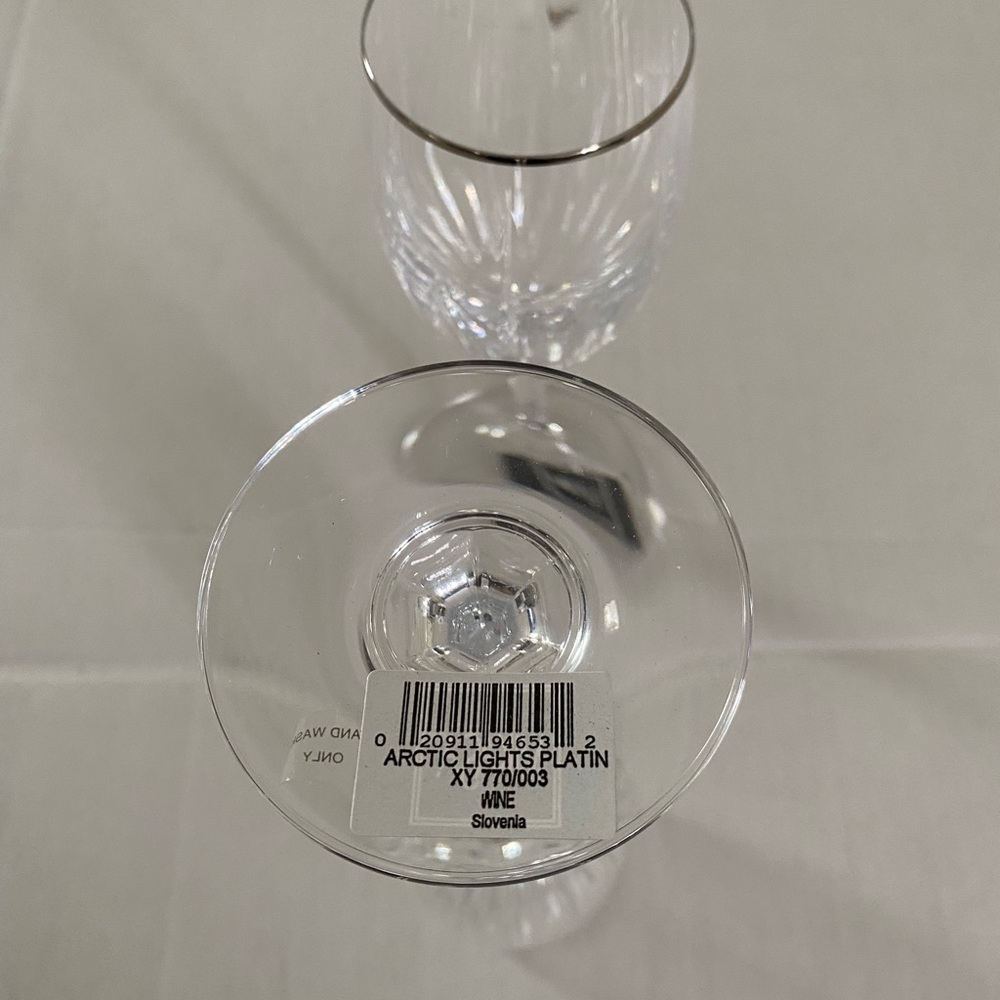 Mika’s a Crystal Arctic Lights Platinum Wine Goblets Set of 2 Brand new